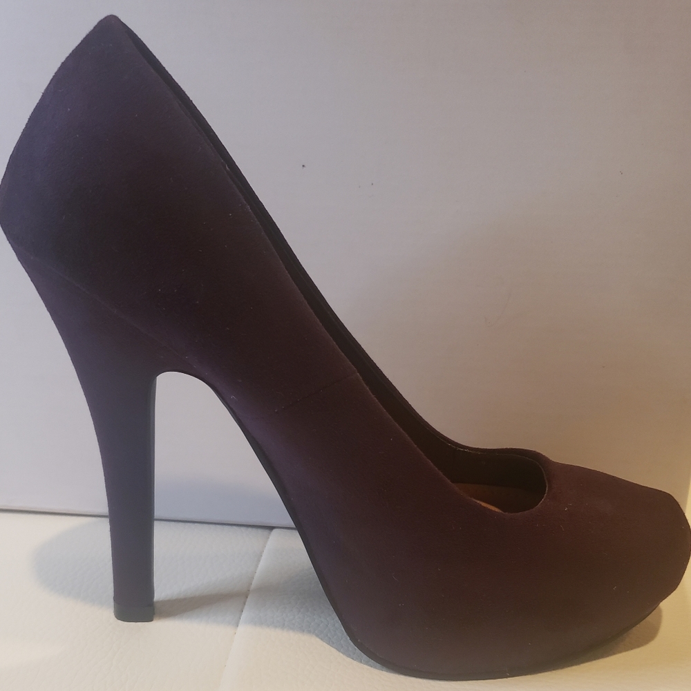 🤑 2/$10 NWOT Qupid Purple Heels